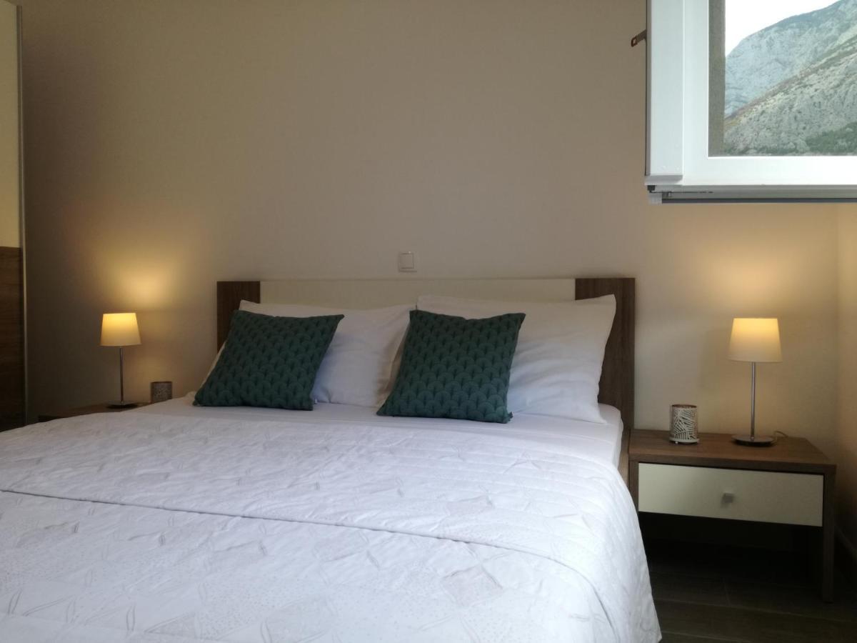 Apartments Villa Hadria Makarska Eksteriør billede