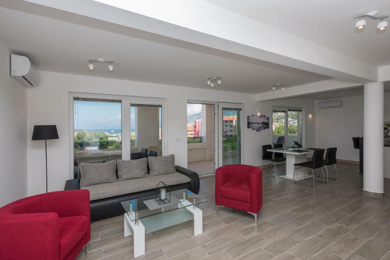Apartments Villa Hadria Makarska Eksteriør billede